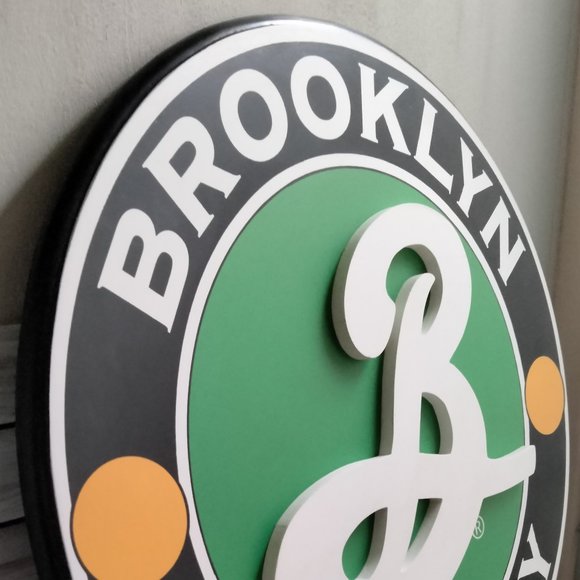 Brooklyn Brewery 3D Painted Round Wooden Pub Sign - Picture 2 of 11